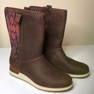 Merrell Roam Pull On Waterproof Boot. New Without Tags. Size 11.